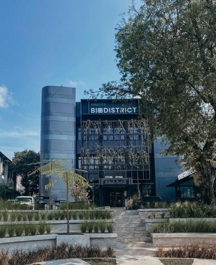 Nindya Biodistrict Hotel Бандунг Екстериор снимка