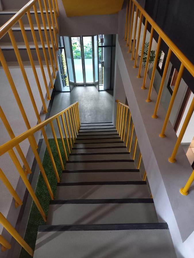 Nindya Biodistrict Hotel Бандунг Екстериор снимка