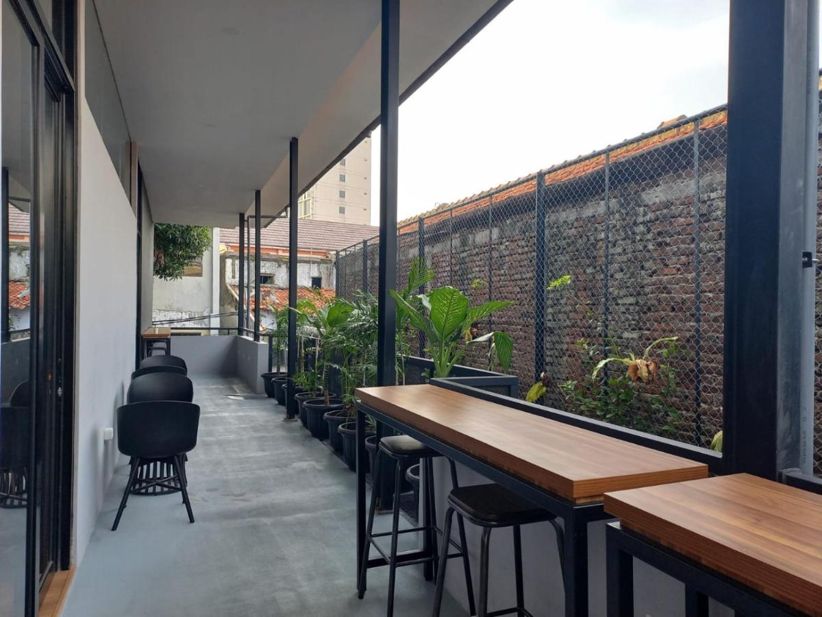 Nindya Biodistrict Hotel Бандунг Екстериор снимка